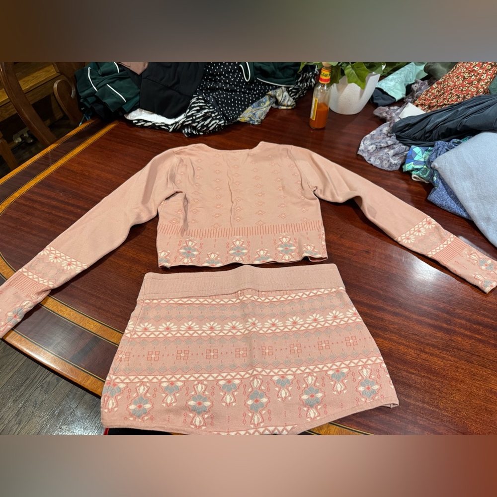 Pink Knit Women’s Intimate Set - Picture 5 of 5